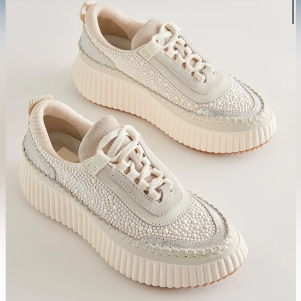 Dolce Vita Dolen Pearl Sneakers